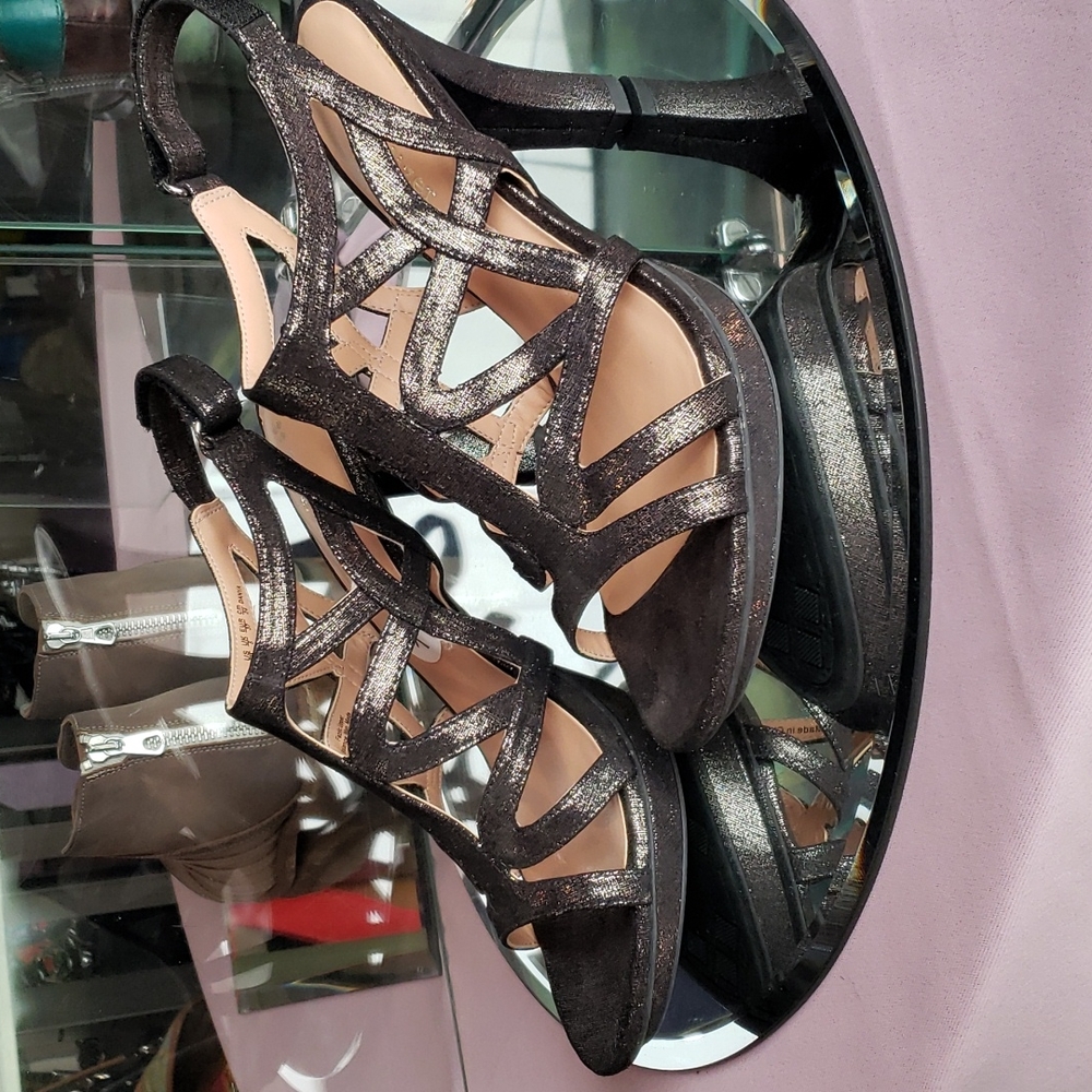 NEW Natralizer N5 Cofort Heels
